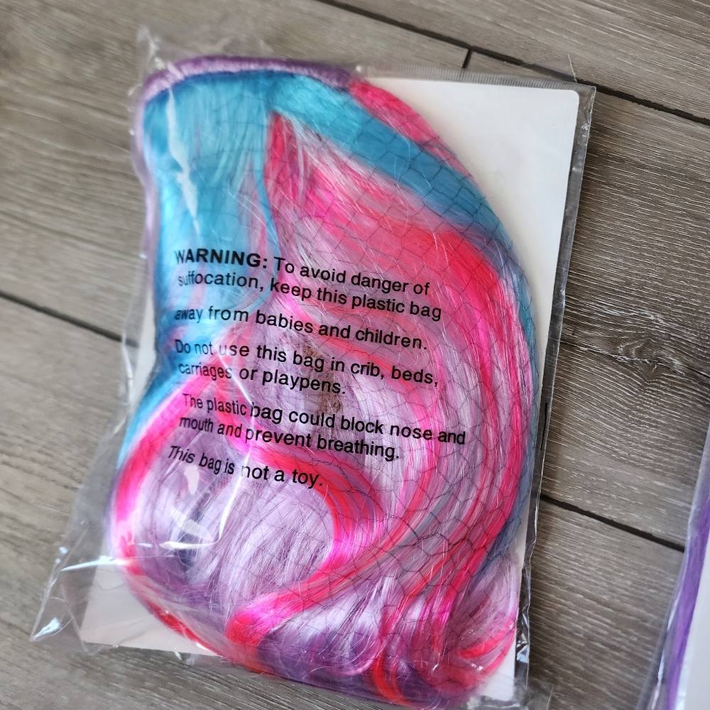 Colored wigs - Picture 13 of 13
